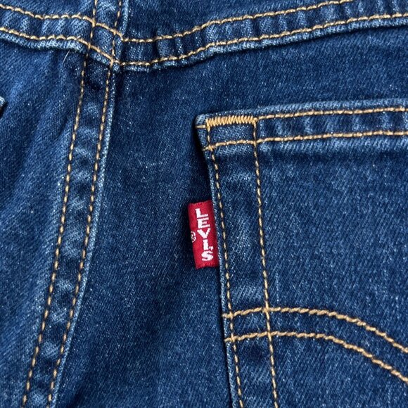 Levi's Premium Tapered Leg Mom Jeans Medium Wash Blue Big E Red Tab Size 26 - Picture 2 of 15